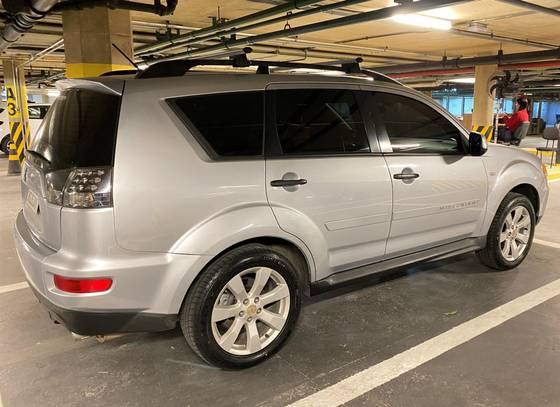 MITSUBISHI OUTLANDER 2.0 16V GASOLINA 4P AUTOMÁTICO